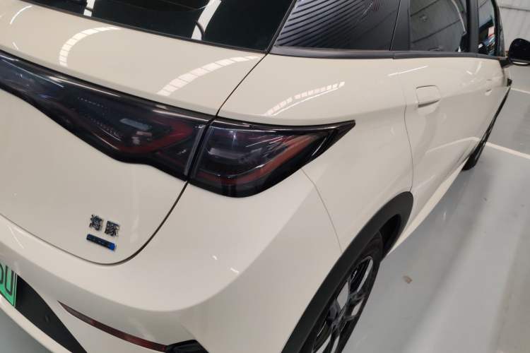 Used BYD Dolphin 2025 Intelligent Driving Version 410 km Fashion Edition Right Rear Taillight