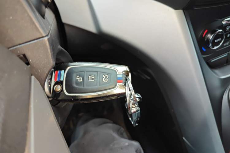 Used Ford Kuga 2015 1.5L GTDi Two-Wheel Drive Fashion Edition