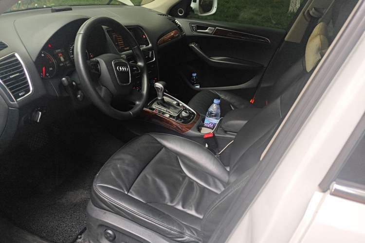 Used Audi Q5 2011 2.0TFSI Comfort Version
