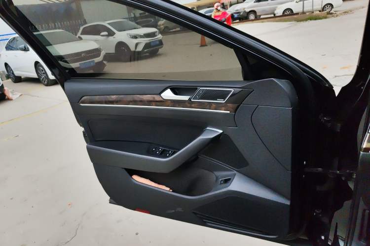 Used Volkswagen Magotan 2019 330TSI DSG Luxury Version China VI Standard