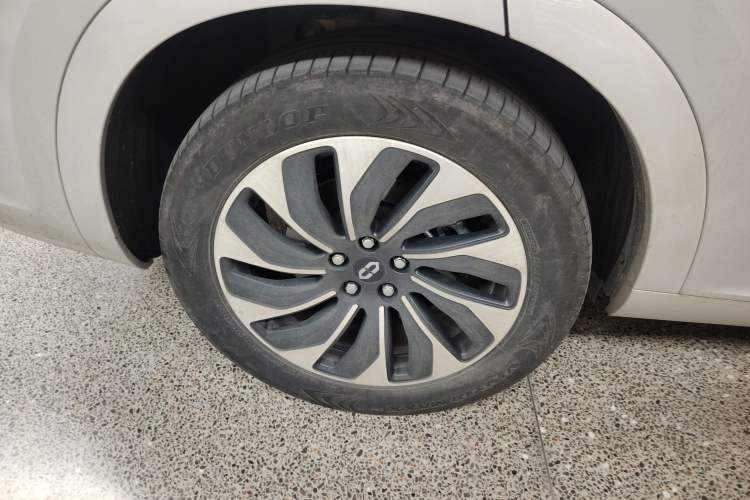 Used Hima AITO M7 2024 1.5T Rear-Drive Plus Version 6 Seats
