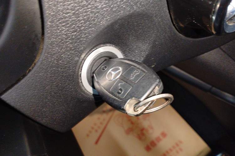 Used Mercedes-Benz Vito 2023 2.0T Business Version 7 Seats
