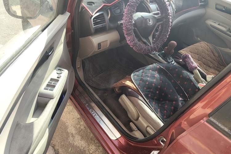 Used Honda City Classic 2012 1.5L manual Comfort version