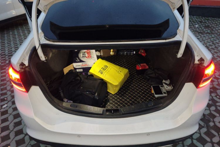 Used Ford Mondeo 2017 EcoBoost 180 Stylish Model Trunk