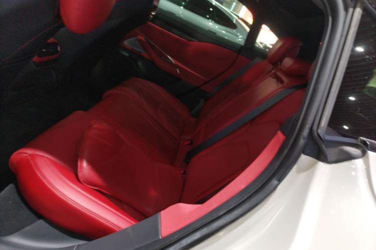 Used Xiaomi Auto SU7 2024 Rear-Drive Long-Range Intelligent Driving Version
