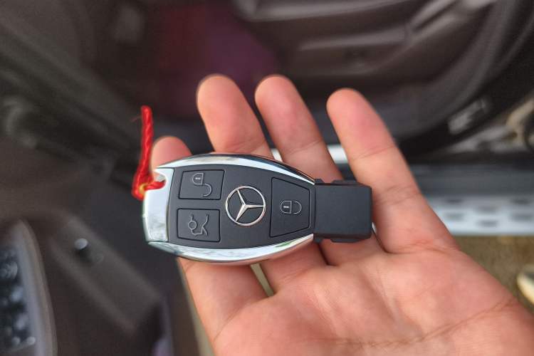 Used Mercedes-Benz GLE 2017 GLE 400 4MATIC Vehicle Key