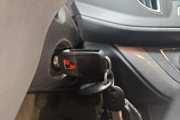 Used Roewe 360 2015 1.5L Manual Luxury Edition
