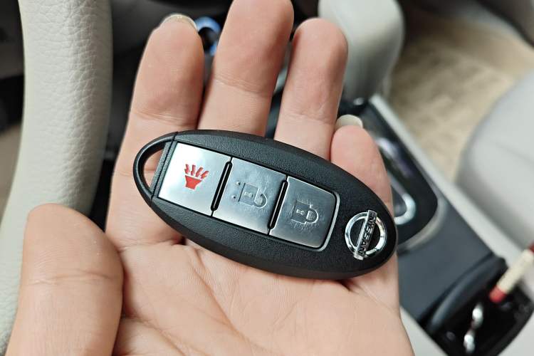 Used Nissan Tiida 2011 1.6L CVT Smart Version