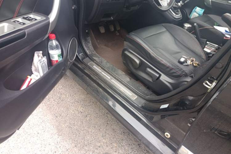 Used Haval H6 2015 Upgraded Model 1.5T Manual Two-Wheel Drive Elite Version