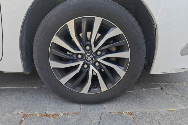 Used Toyota Corolla 2017 Revised Dual-Engine 1.8L E-CVT Elite Edition
