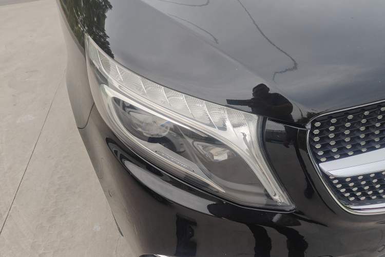 Used Mercedes-Benz V-Class 2020 V 260 L Long-wheelbase Luxury Edition Right Front Headlight