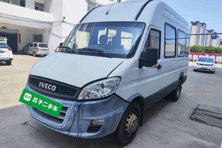 Used Iveco Power Daily 2017 2.5T Deluxe A37 High-Roof 6-7 Seater Bus 47Z5