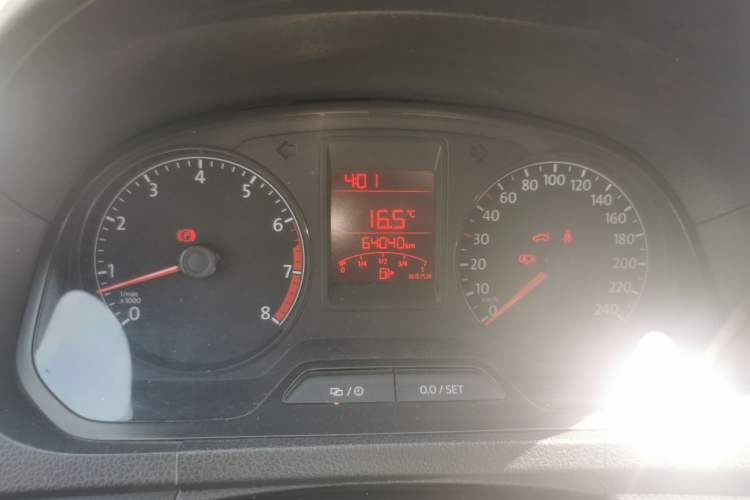 Used Volkswagen Jetta 2015 Zhuihui Edition 1.4L Manual Fashion Model
