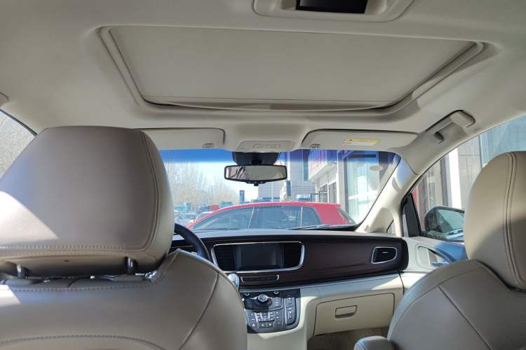 Used Buick GL8 2014 3.0L GT Luxury Business Haoya Edition Headliner