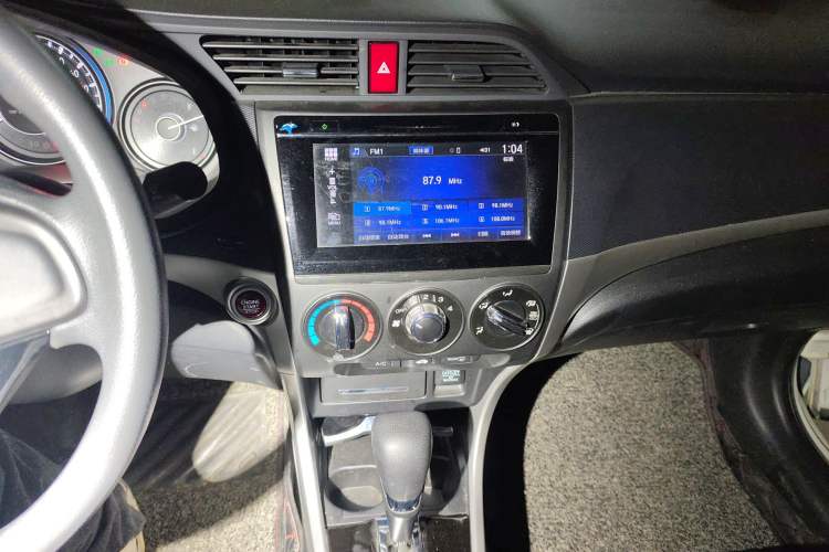 Used Honda Crider 2016 1.8L CVT Luxury Edition Audio And AC Panel