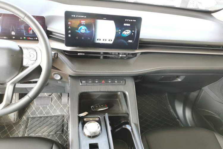 Used Haval H6 New Energy 2023 DHT-PHEV 55KM Enjoyment Edition Audio And AC Panel