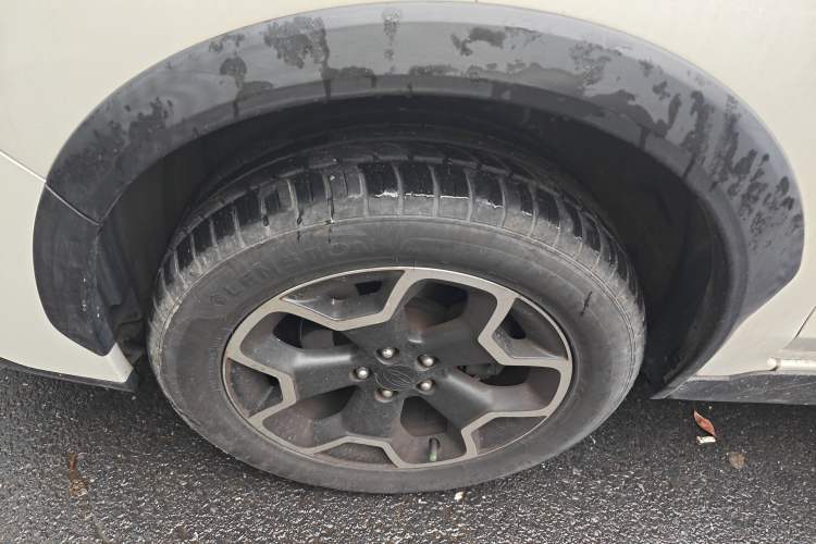 Used Subaru XV 2014 2.0i Comfort Edition Left Front Wheel Hub