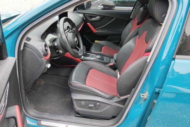 Used Audi Q2L 2018 35 TFSI Fashion Dynamic Version China V Emission Standard Left Front Seat