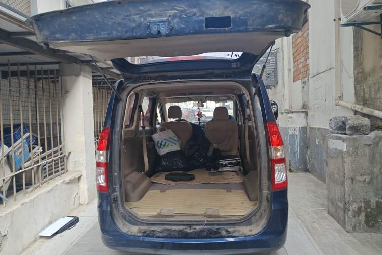 Used Wuling Hongguang 2014 1.2L Standard Model China IV