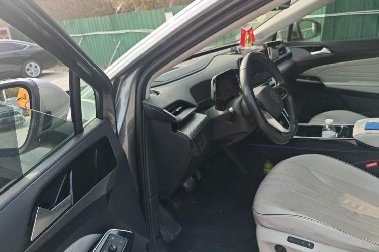 Used Volkswagen ID.6 X 2023 Upgraded Model Ultra-Long Range Version
