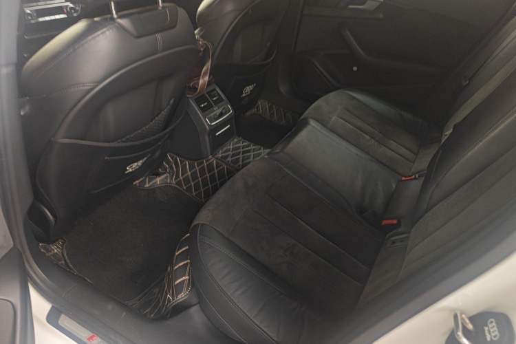 Used Audi A4L 2022 45 TFSI quattro Prestige Dynamic Edition
