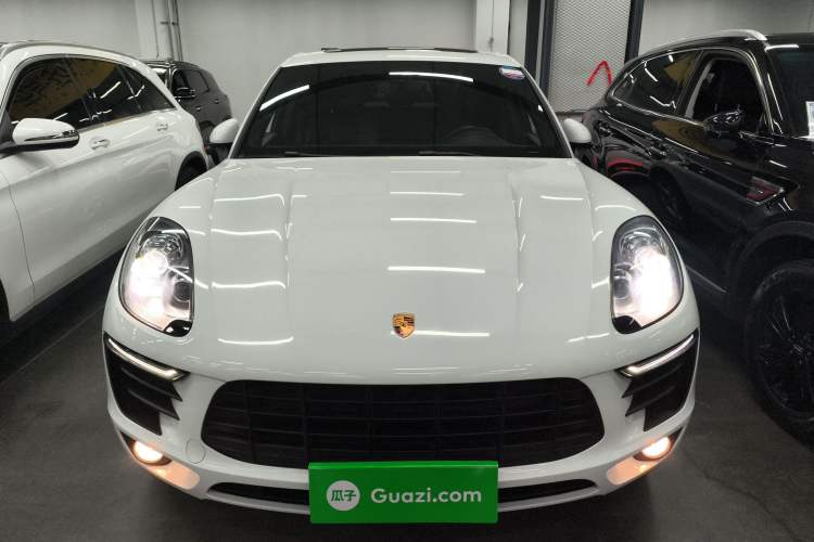 Used Porsche Macan 2017 Macan 2.0T Front