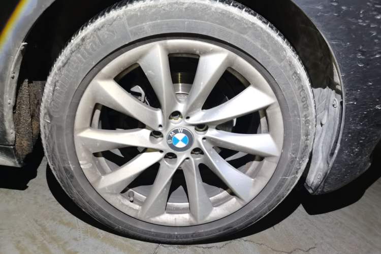 Used BMW 3 Series GT 2019 320i Sport Edition Right Front Wheel Hub