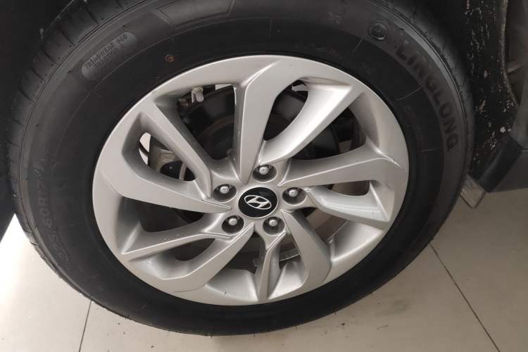 Used Hyundai Tucson 2018 1.6T Dual-Clutch Two-Wheel Drive 15th Anniversary Special Edition
