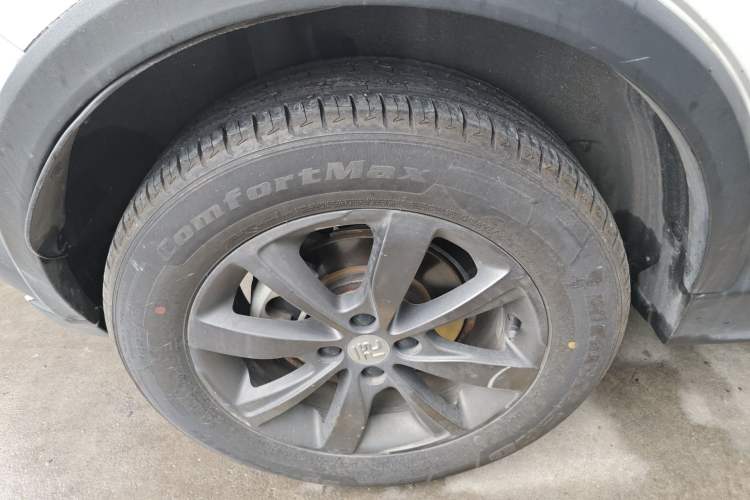 Used BYD Yuan New Energy 2018 EV360 Smart Connect Cool Edition Right Rear Wheel Hub