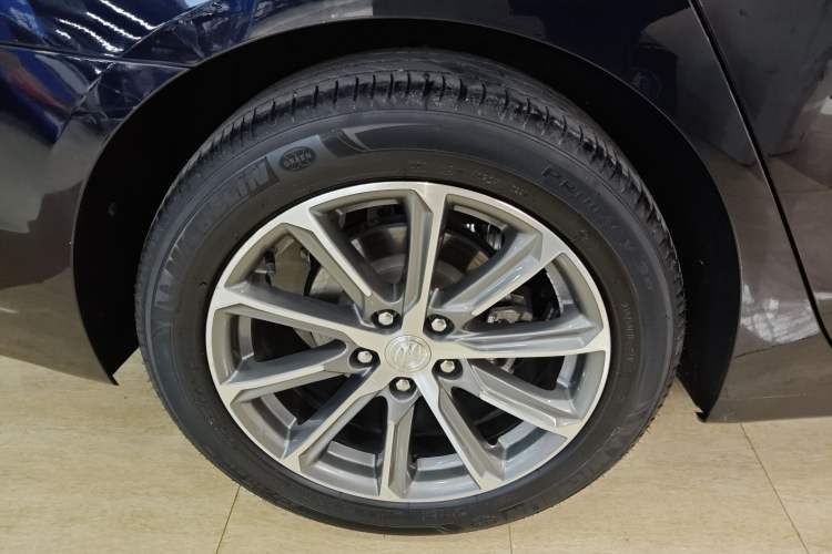 Used Buick LaCrosse 2021 652T Luxury Model
