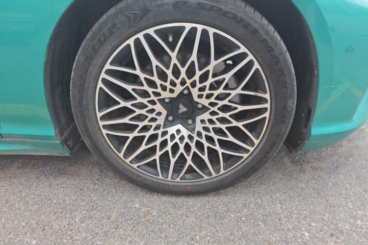 Used NETA S 2022 Pure Electric 715 km Range Rear-Wheel Drive Mid-Range Version