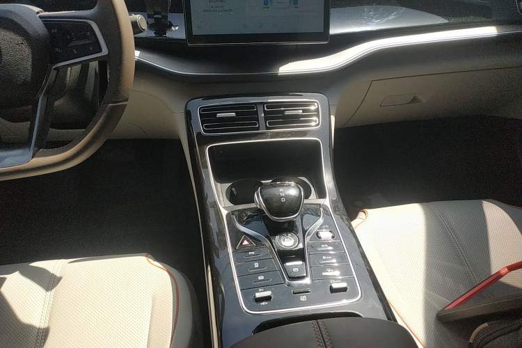 Used BYD Qin PLUS 2023 Champion Edition DM-i 120KM Leading Model
