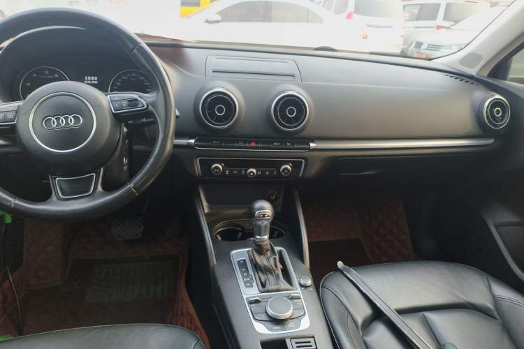 Used Audi A3 2014 Sportback 35 TFSI Automatic Comfort Model
