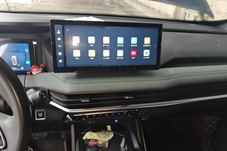 Used Geely Auto Haoyue L 2023 2.0T DCT Prestige Edition
