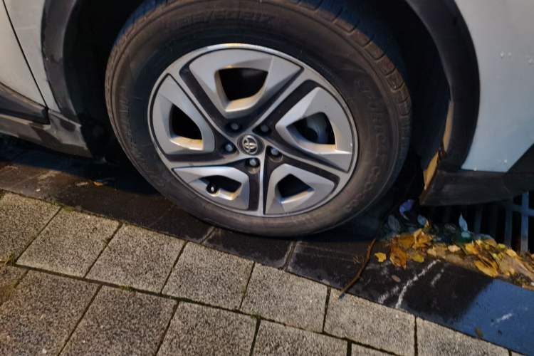 Used Toyota IZOA EV 2020 E·Smart Edition Right Front Wheel Hub