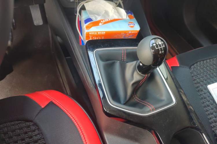 Used MG 5 2023 180 DVVT Manual Fashion Edition
