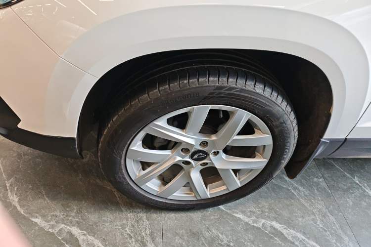 Used Jetta VS7 2020 1.4T Automatic Enjoyment Model Left Front Wheel Hub