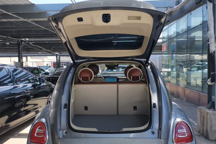 Used ORA Ballet Cat 2023 401 km Luxury Version Trunk