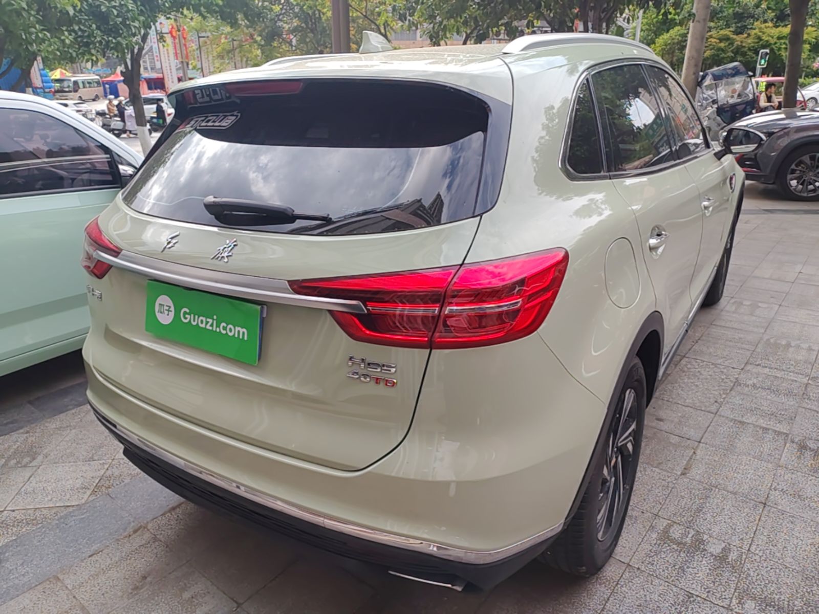 Hongqi HS5 2022 Revised Version 2.0T Smart Connect Flagship Edition — снимка 6