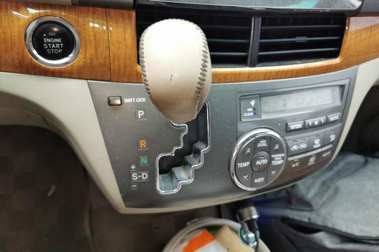 Used Toyota Previa 2012 2.4L 7-Seater Luxury Edition