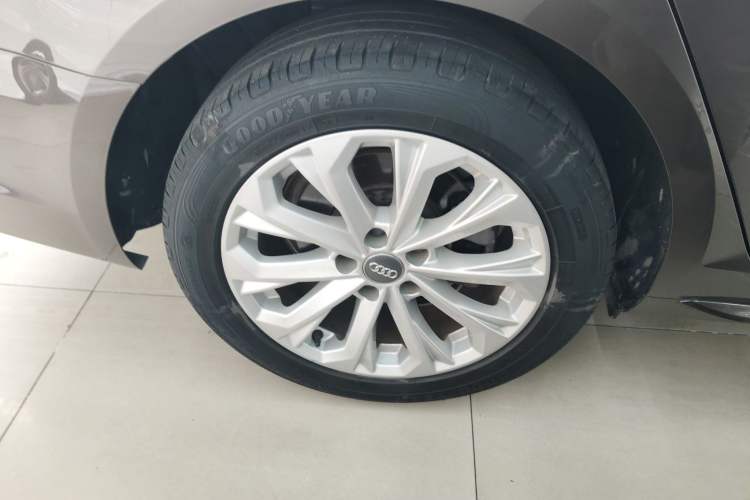 Used Audi A4L 2018 30th Anniversary Edition 40 TFSI Trendy Model
