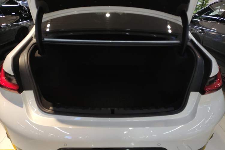 Used BMW 3 Series 2025 330Li M Sport Shadowline Package