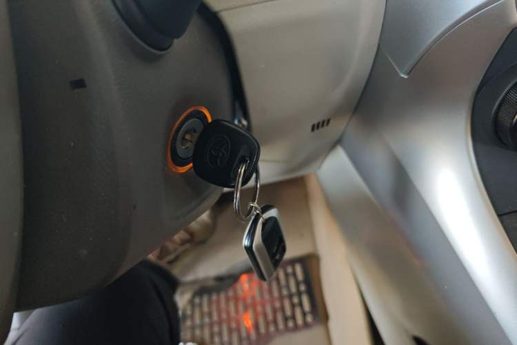 Used Toyota Verso 2015 180E CVT Crossover Edition
