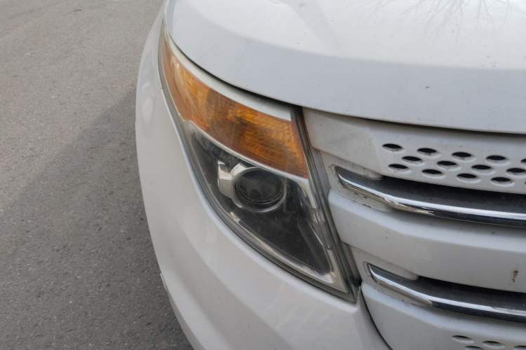 Used Ford Explorer 2013 3.5L Deluxe Model
