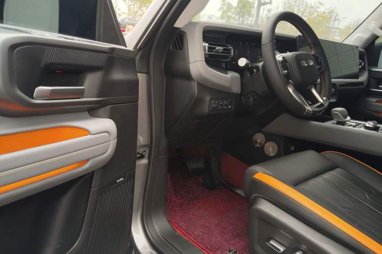 Used BAIC Off-Road BJ40 Electric Drive 2025 Advanced Edition Driver Seat