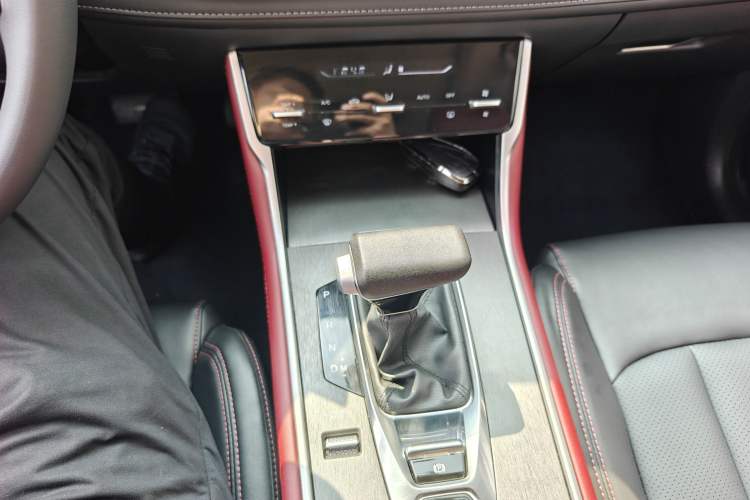 Used CHANGAN CS75 2022 Blue Whale Edition 1.5T DCT Luxury Model Gear Lever