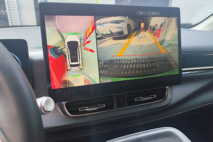 Used AION V 2023 Updated Plus 70 Intelligent Edition Lithium Iron Phosphate