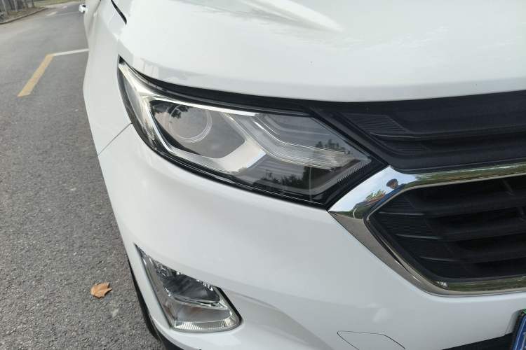 Used Chevrolet Equinox 2019 535T Automatic YuJie Edition China VI Right Front Headlight