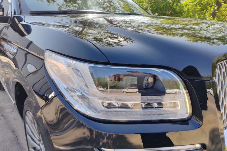 Used Lincoln Navigator 2020 3.5T Prestige Edition Right Front Headlight