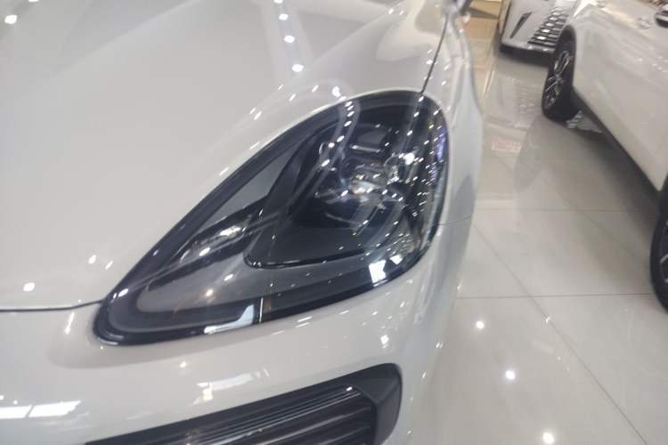 Used Porsche Cayenne E-Hybrid 2022 Cayenne E-Hybrid 2.0T Platinum Edition